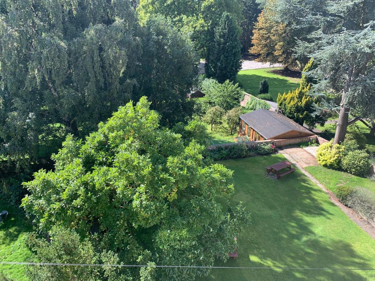 Melton Guest House York Esterno foto