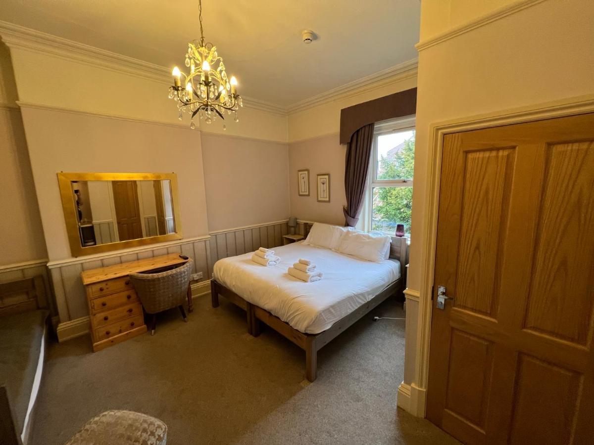 Melton Guest House York Esterno foto