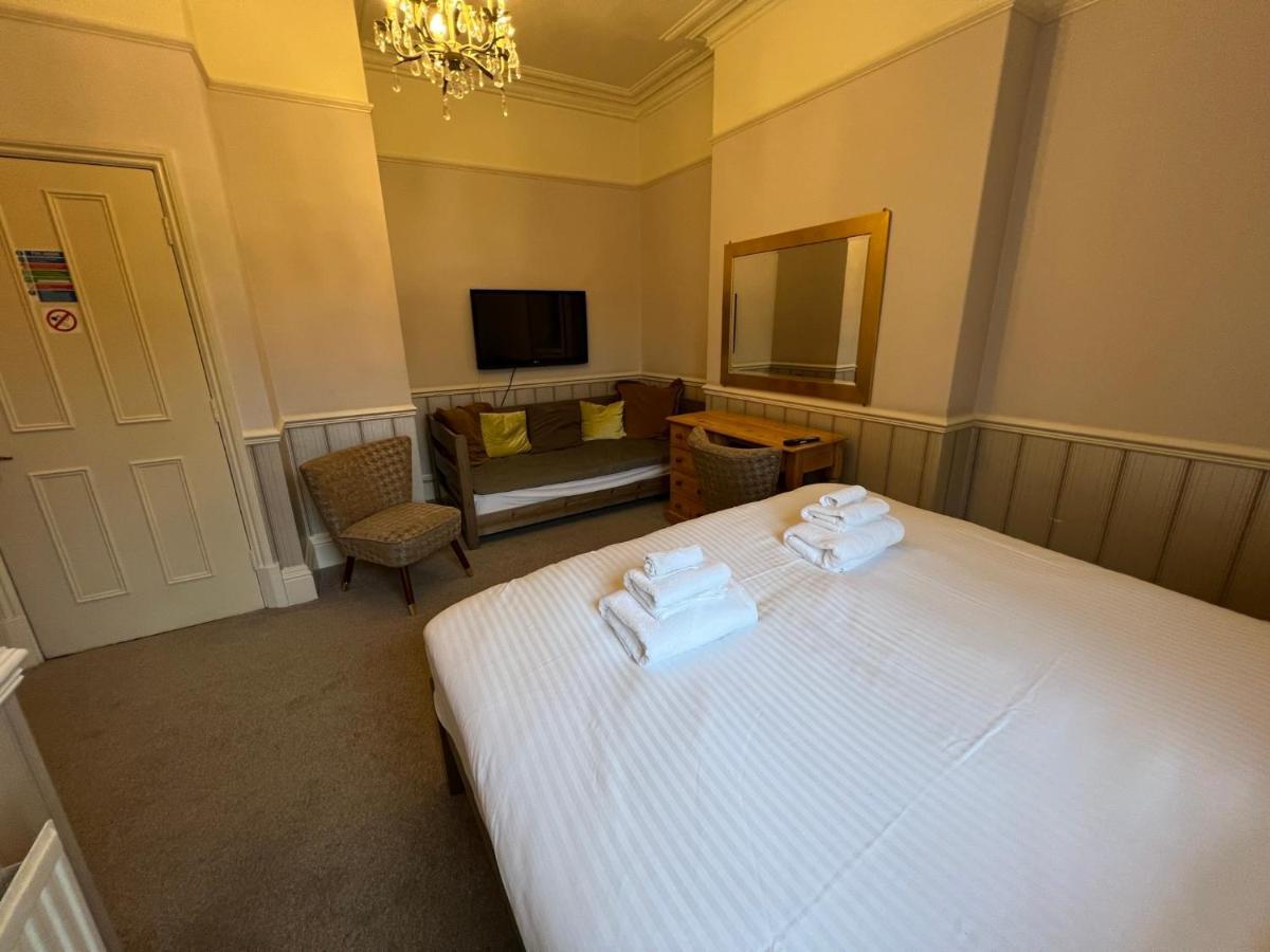 Melton Guest House York Esterno foto